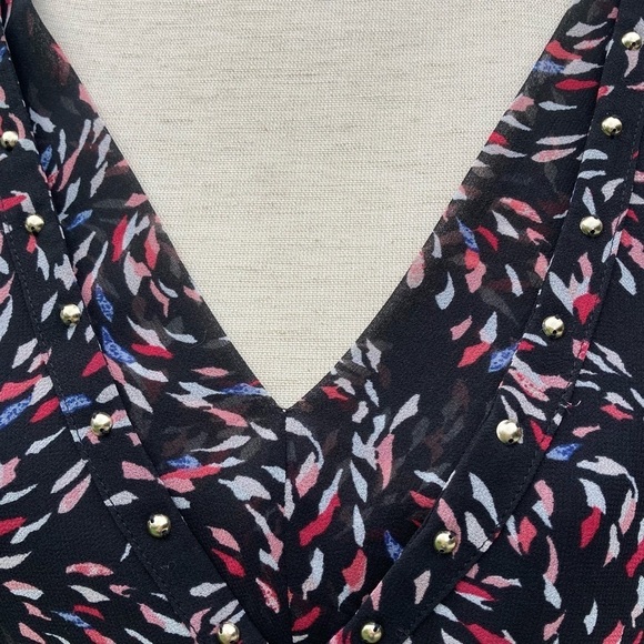 WHBM Flowy Print Long Sleeve Dress Black - Picture 14 of 16